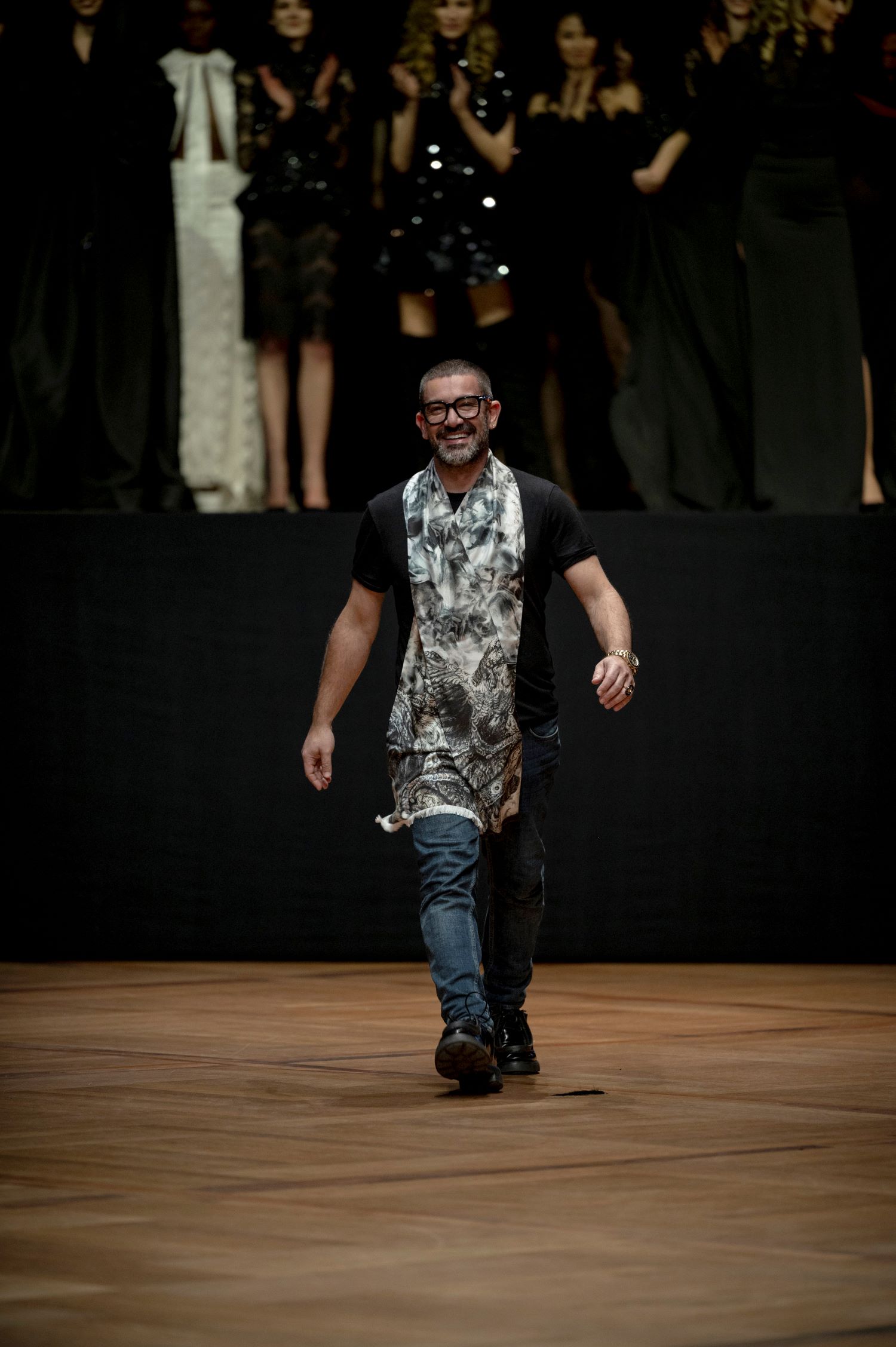 لوحات أثيرية جسدتها دار مرجان بشفافية في زيوريخ (صور)